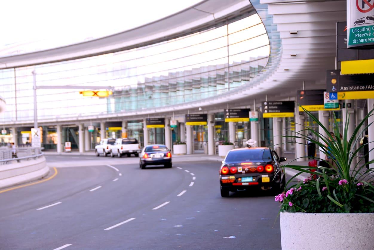 Stress‑Free Airport Transfers with Rental Cars